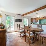 La Maison Des Дом отдыха Ментона