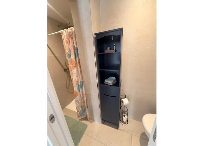 La Maison Des * مينتون