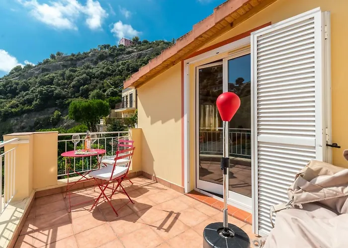 بيت للعطل La Maison Des